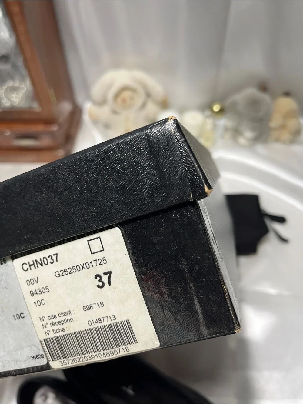 CHANEL Black Quilted Ballet Flats with CC Logo